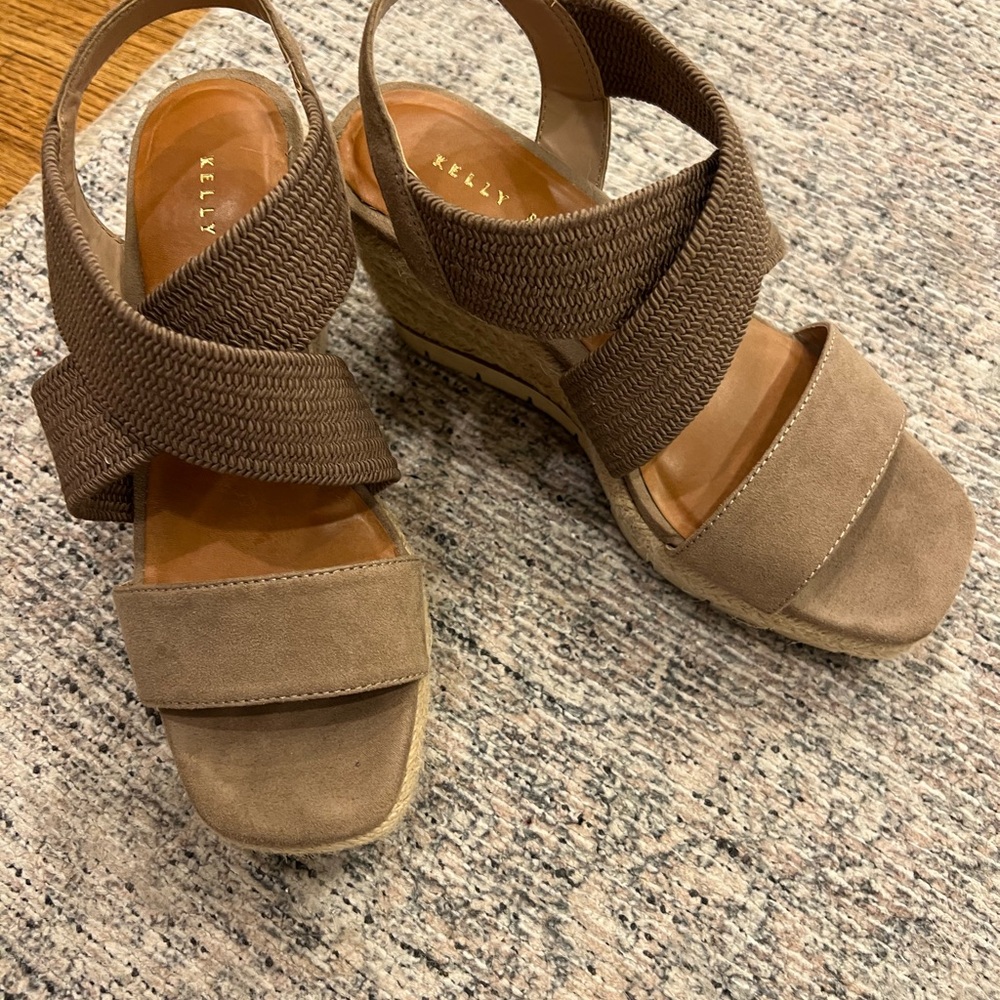 Kelly & Katie Brown Strappy Wedge Sandals size 6